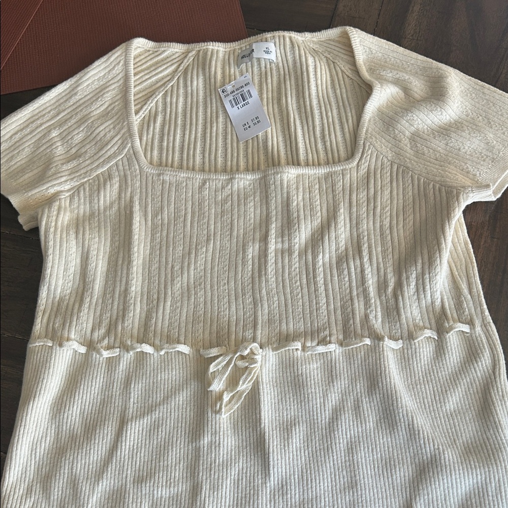 Hollister Cream Ribbed Square-Neck Crop Top
